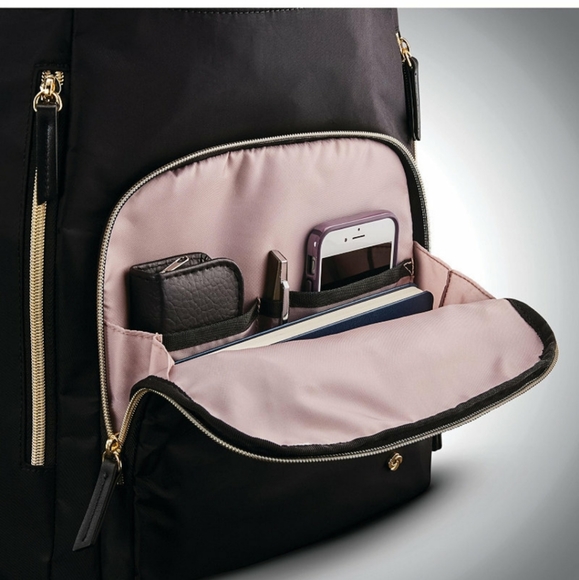 Backpack - Picture 5 of 9